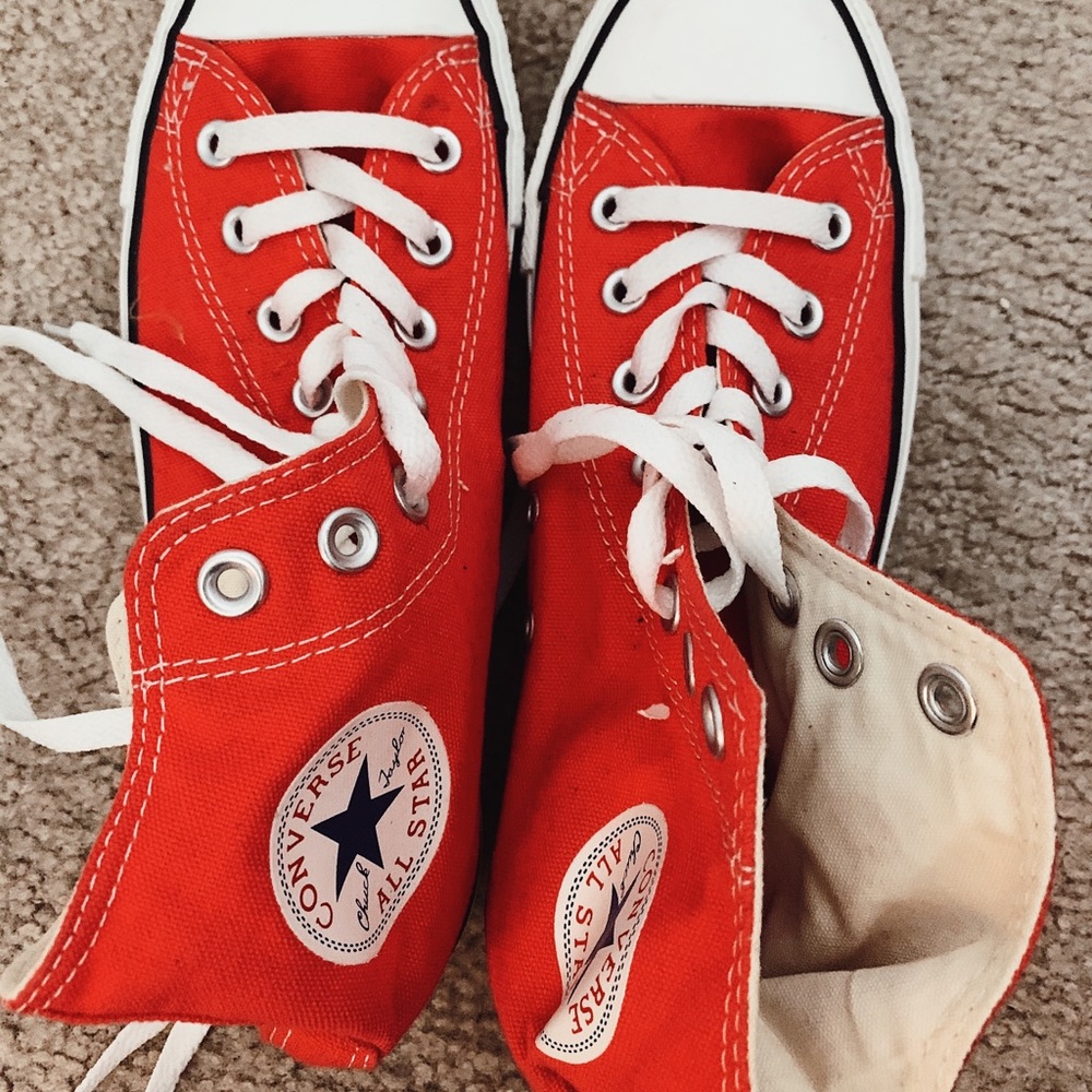 Red Converse